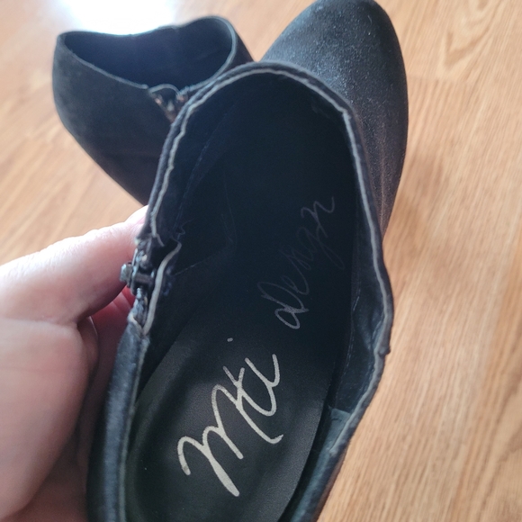 2/$45 Booties, worn once - Picture 4 of 4